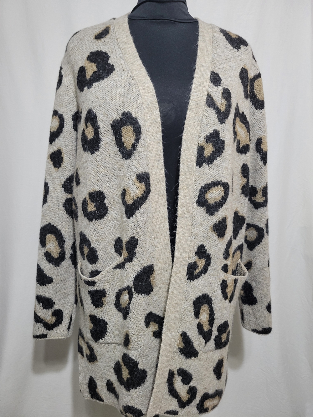 Open-Front Leopard Print Cardigan Sweater - Beige/Black